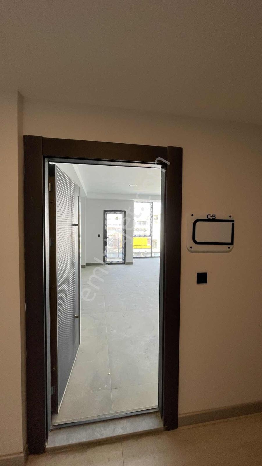 Ulucan'dan İnegöl Kozluca Yolunda Kiralık Ofis & Büro - Görsel 6