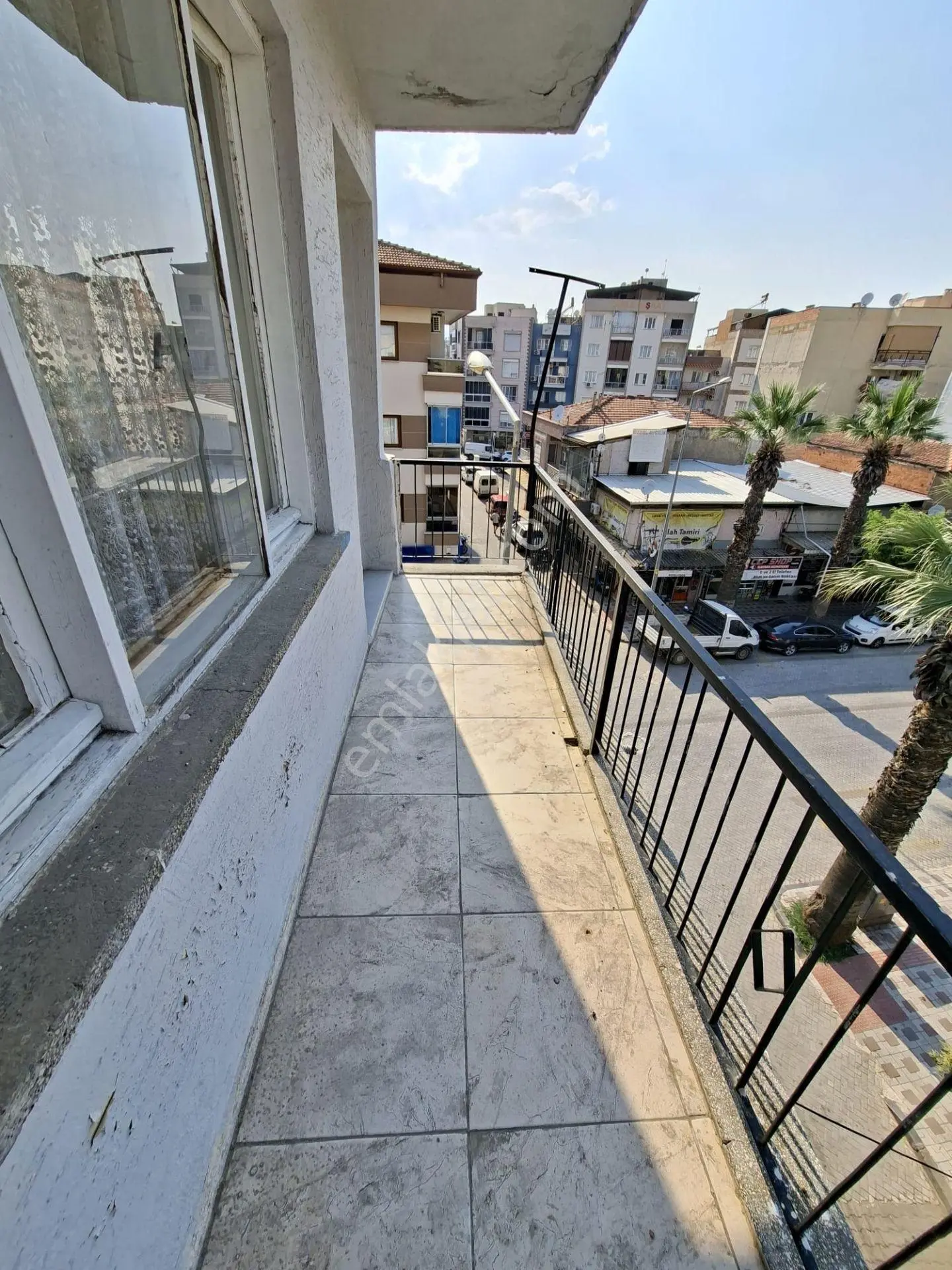 İstiklal Mahallesinde Bulvara Cepheli Eşyalı Kiralık Daire - Görsel 2