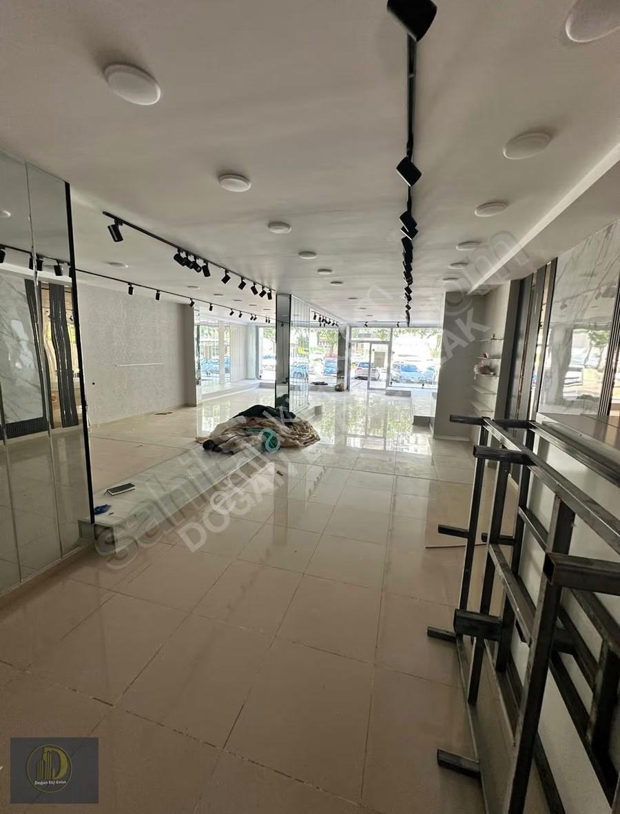 Doğan & Elçi Emlaktan 35 Metre Yolda 6 Katlı Satılık Dükkan !!! - Görsel 11