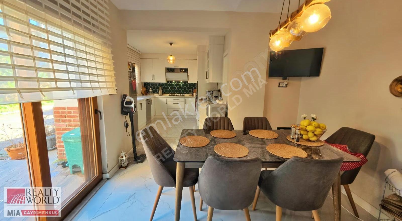 Aksu Park Sitesinde 5+1 Satılık Tripleks Villa - Görsel 4