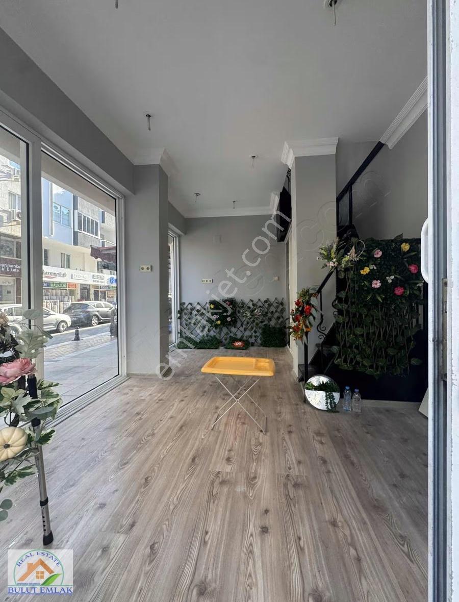 Bulut'tan Marmaris Merkezde Asma Katlı Kiralık Dükkan - Görsel 3