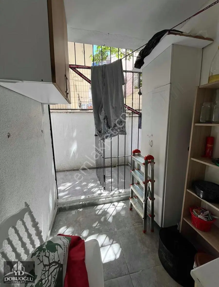 Genç Bina 2+1 Geniş 90 M2 Metronun Dibinde Full Masrafsız - Görsel 5