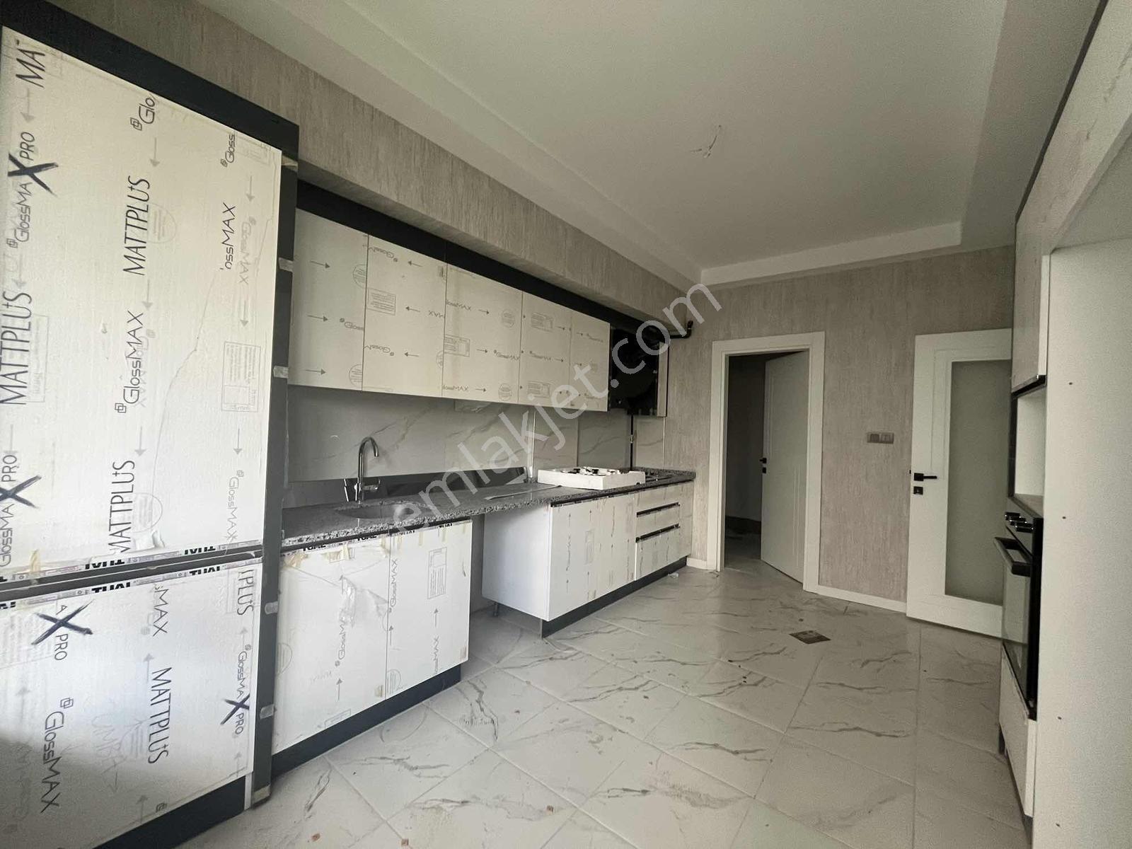 Melsa Başodadan S. Eyyubi Mah. Perla Palace Sitesinde 3+1 Daire - Görsel 13