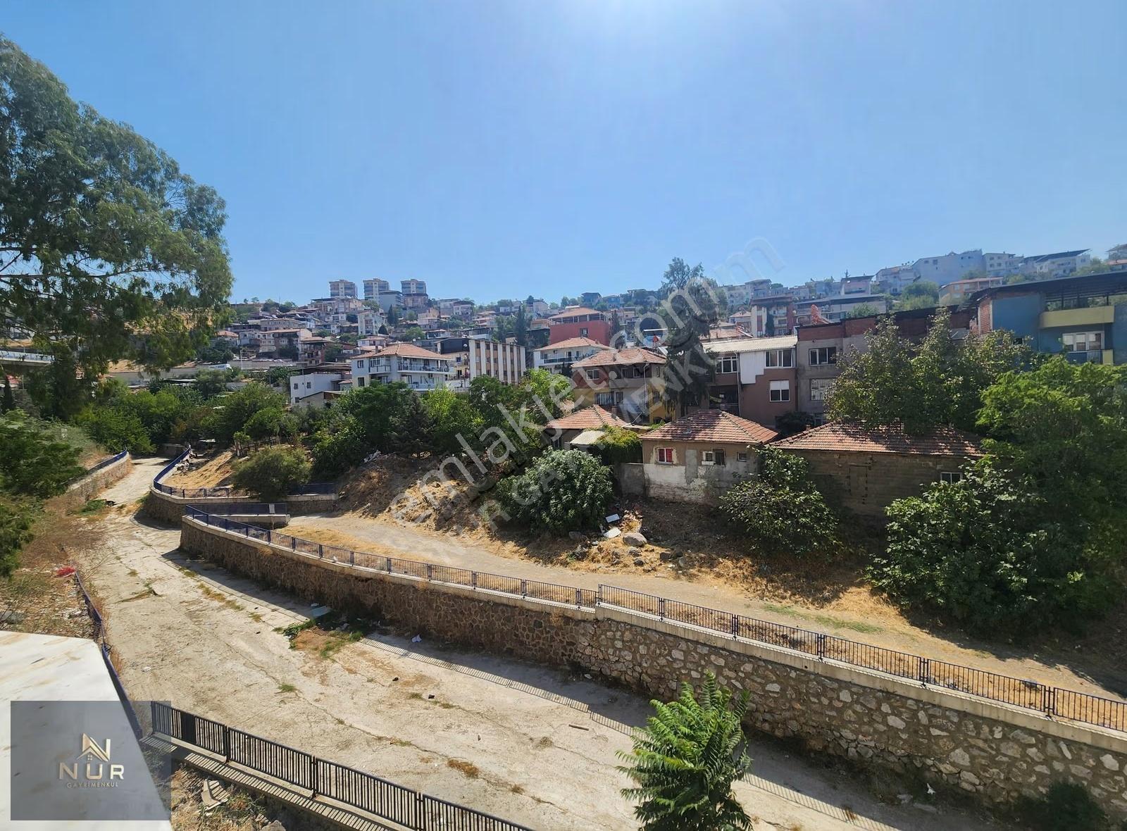 Bayraklı Onur Mh. Çevre Yolu Yakını 2+1 Teraslı Kiralık Daire - Görsel 10