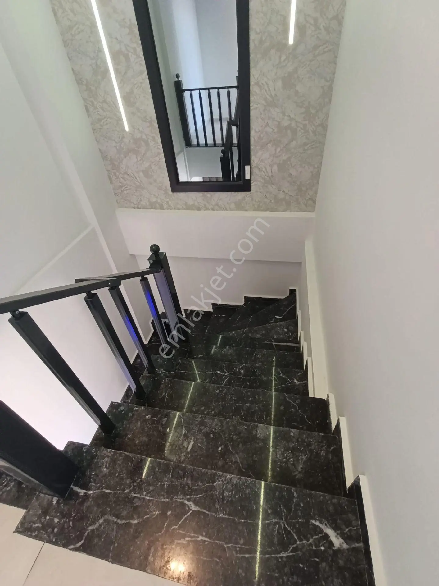 Hisar Mah.müstakil Havuzlu Ön Cephe Sıfır Villa - Görsel 3