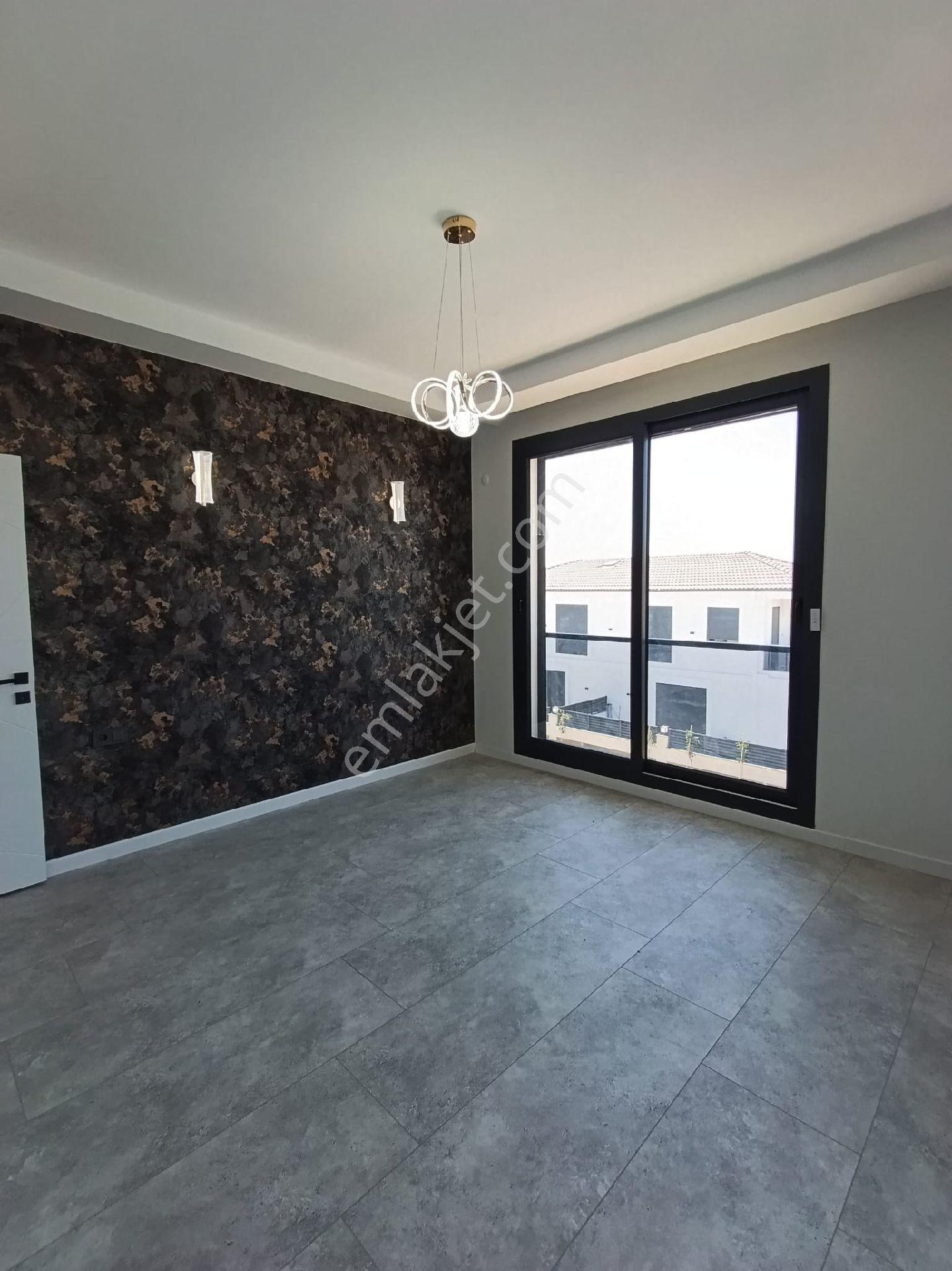 Hisar Mah.müstakil Havuzlu Ön Cephe Sıfır Villa - Görsel 27