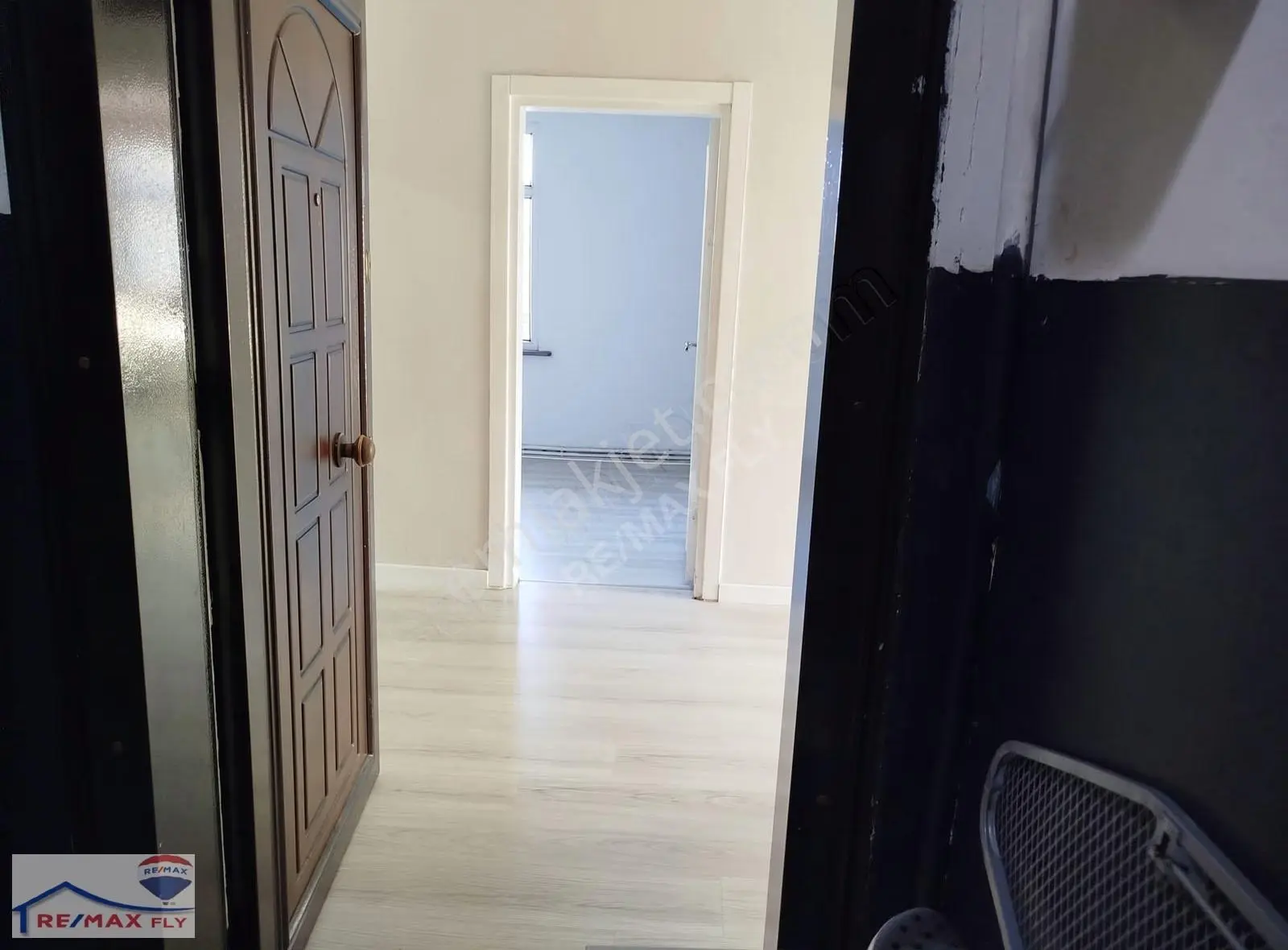 Fsm Mahallesi'nde Merkezi Konumda Ferah 2+1 Satılık Daire - Görsel 14