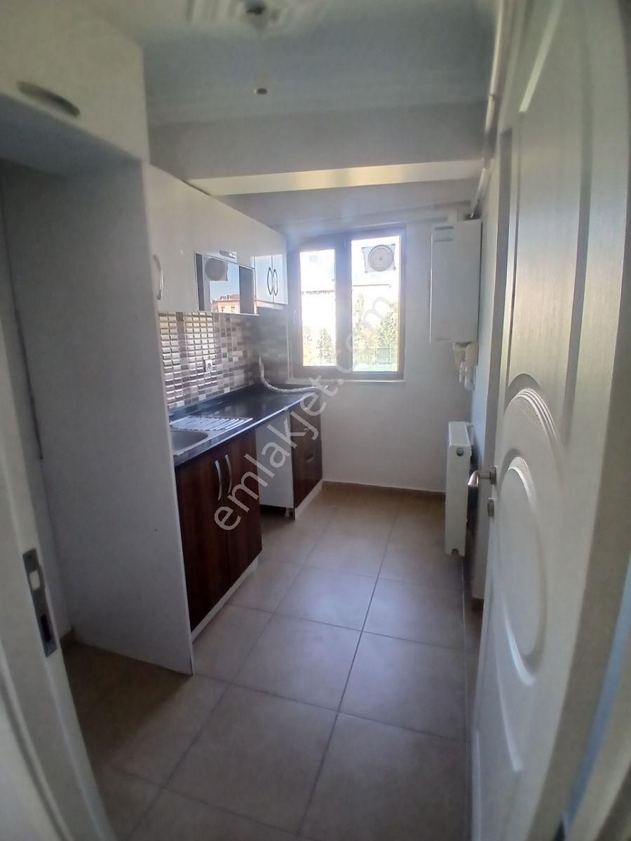 Merkez18den Esatpaşa Merkezde 2+1=70m2 Düz Giriş Daire