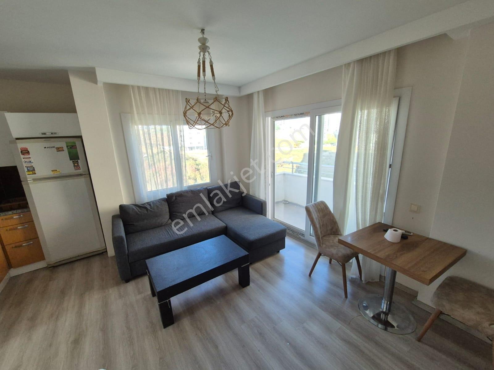 Çarkıpare'de 1+1 Full Eşyalı Stad Yakını Geniş Oturumlu Kiralık - Görsel 4