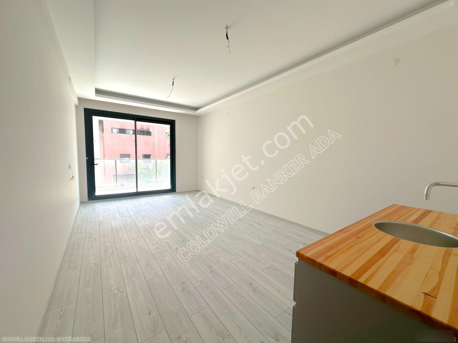 Kuşadası Merkezde Kiralık 1+0 Ofis - 38m² - Görsel 17