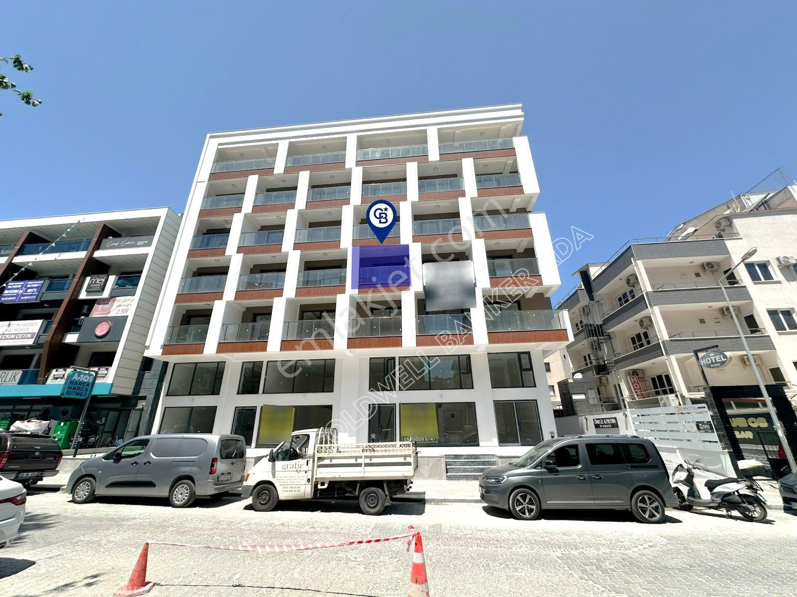 Kuşadası Merkezde Kiralık 1+0 Ofis - 38m²