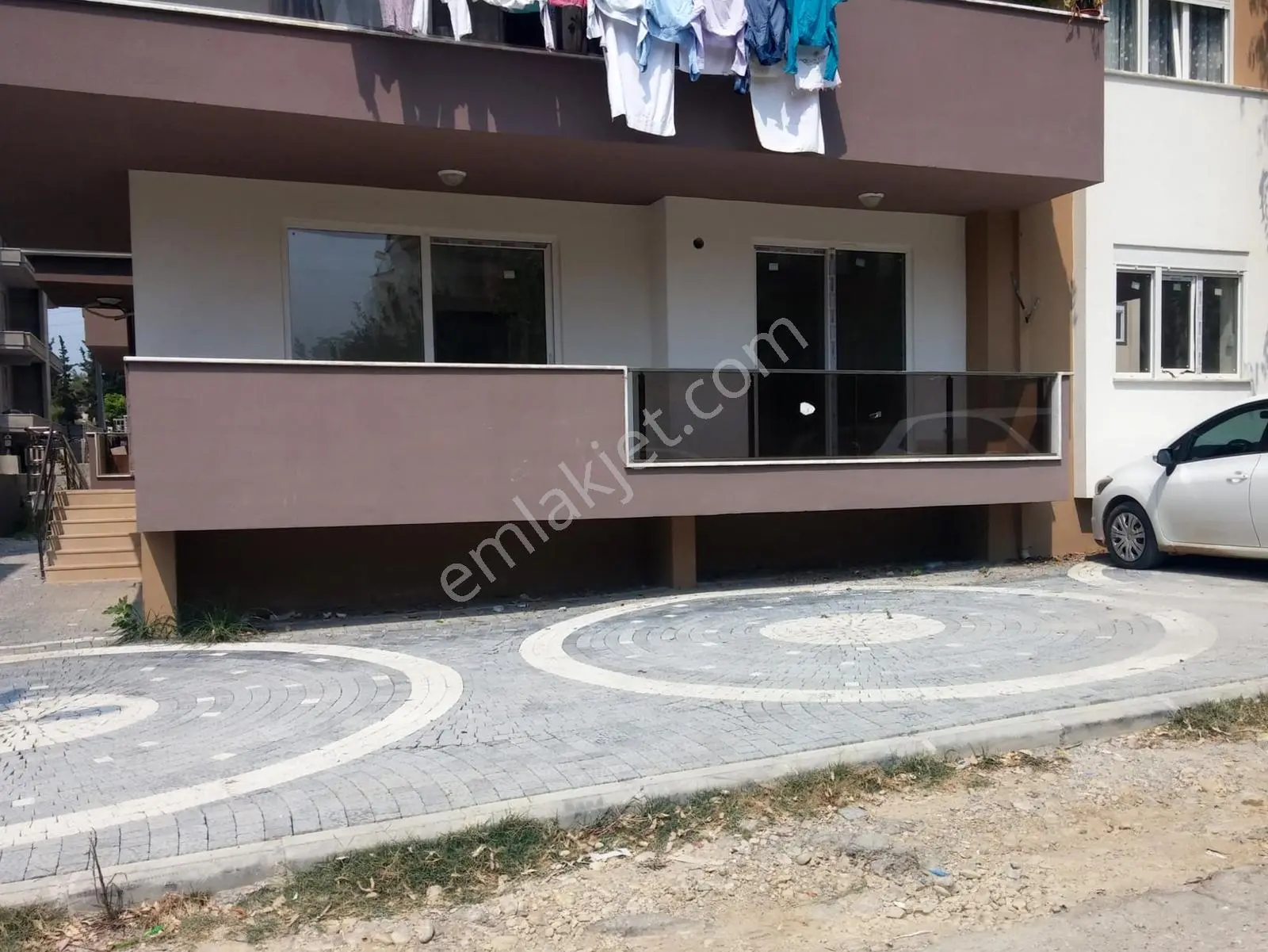 Kavaklı'da Geniş 3 + 1 Daire