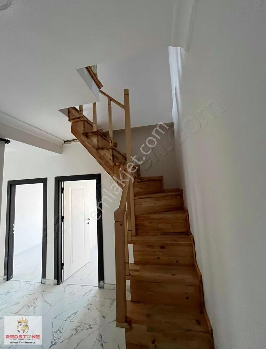 Redstone-kanaryada Göl Manzaralı 3+1 Dublex Daire