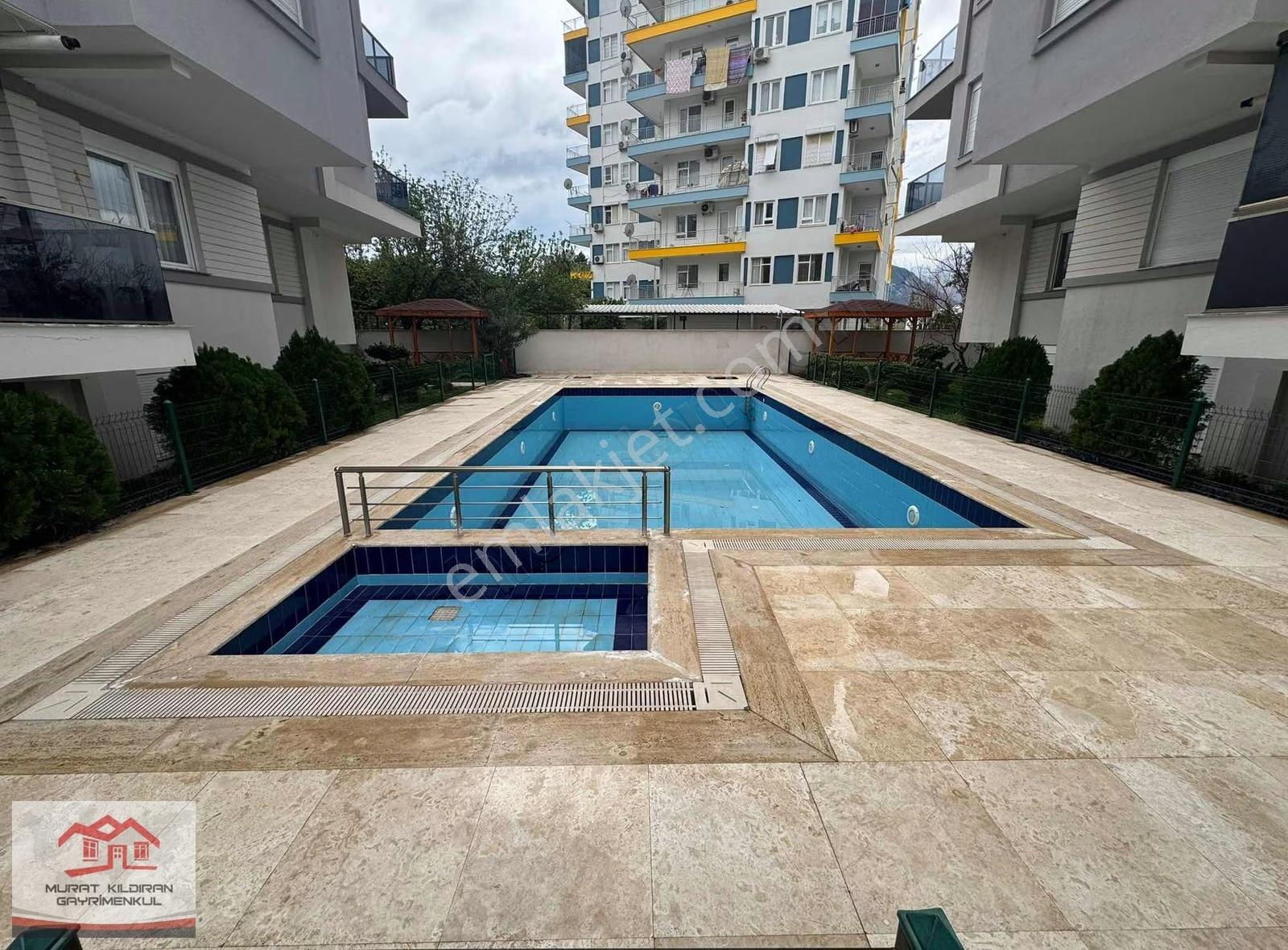Lüks Sitede Dogalgazlı Ayrı Mutfaklı Katta 2+1 Daire