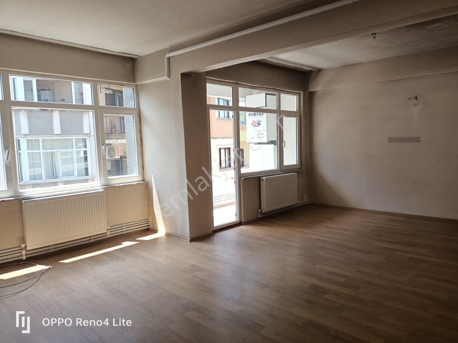 Meydan Hacıkasım' Da Kiralık Daire/ofis- Merkezi Konum - Görsel 7