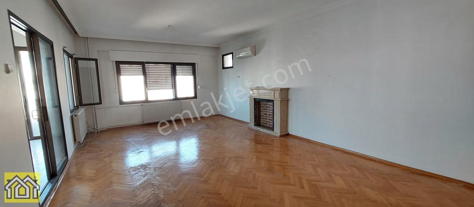 Site İçi Deniz Manzaralı 155 M² 3+1 Otoparklı, Kapıcılı - Görsel 5