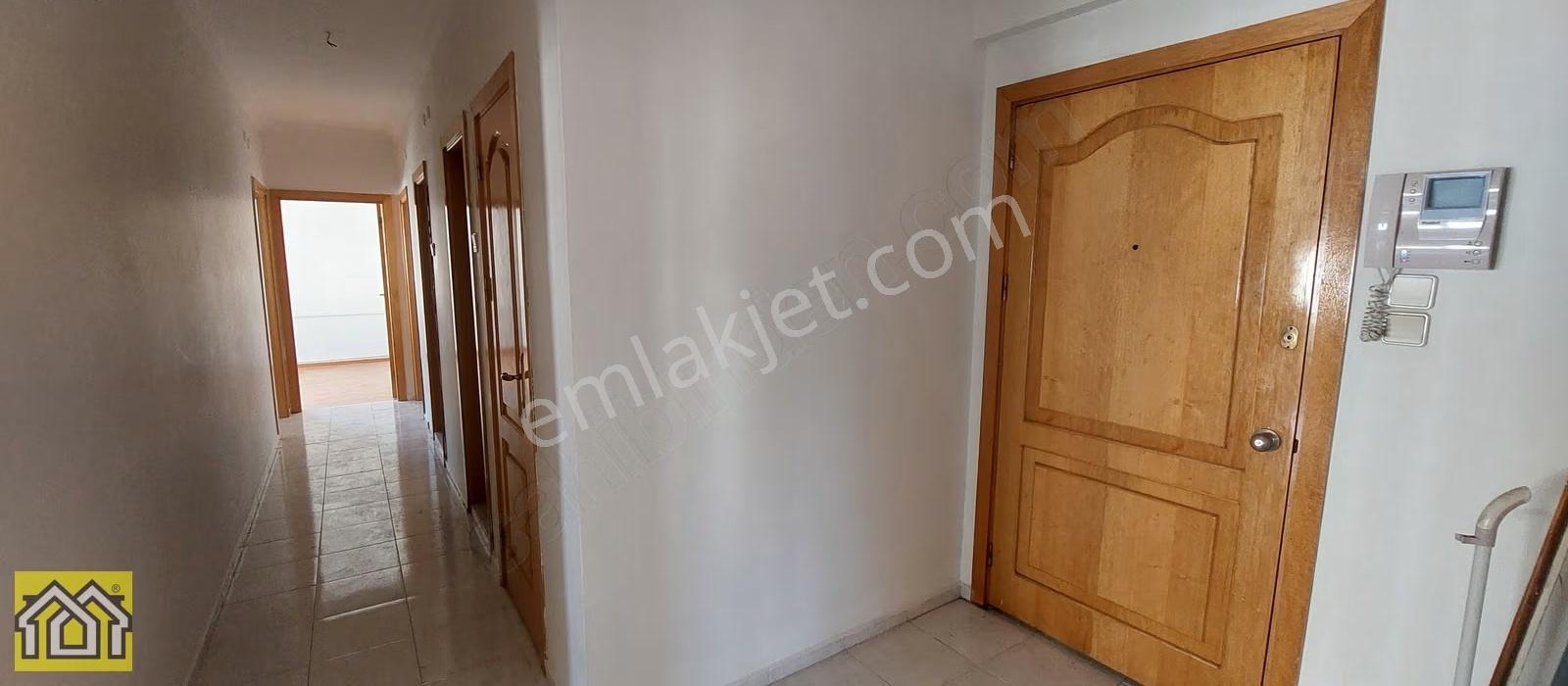 Site İçi Deniz Manzaralı 155 M² 3+1 Otoparklı, Kapıcılı - Görsel 24