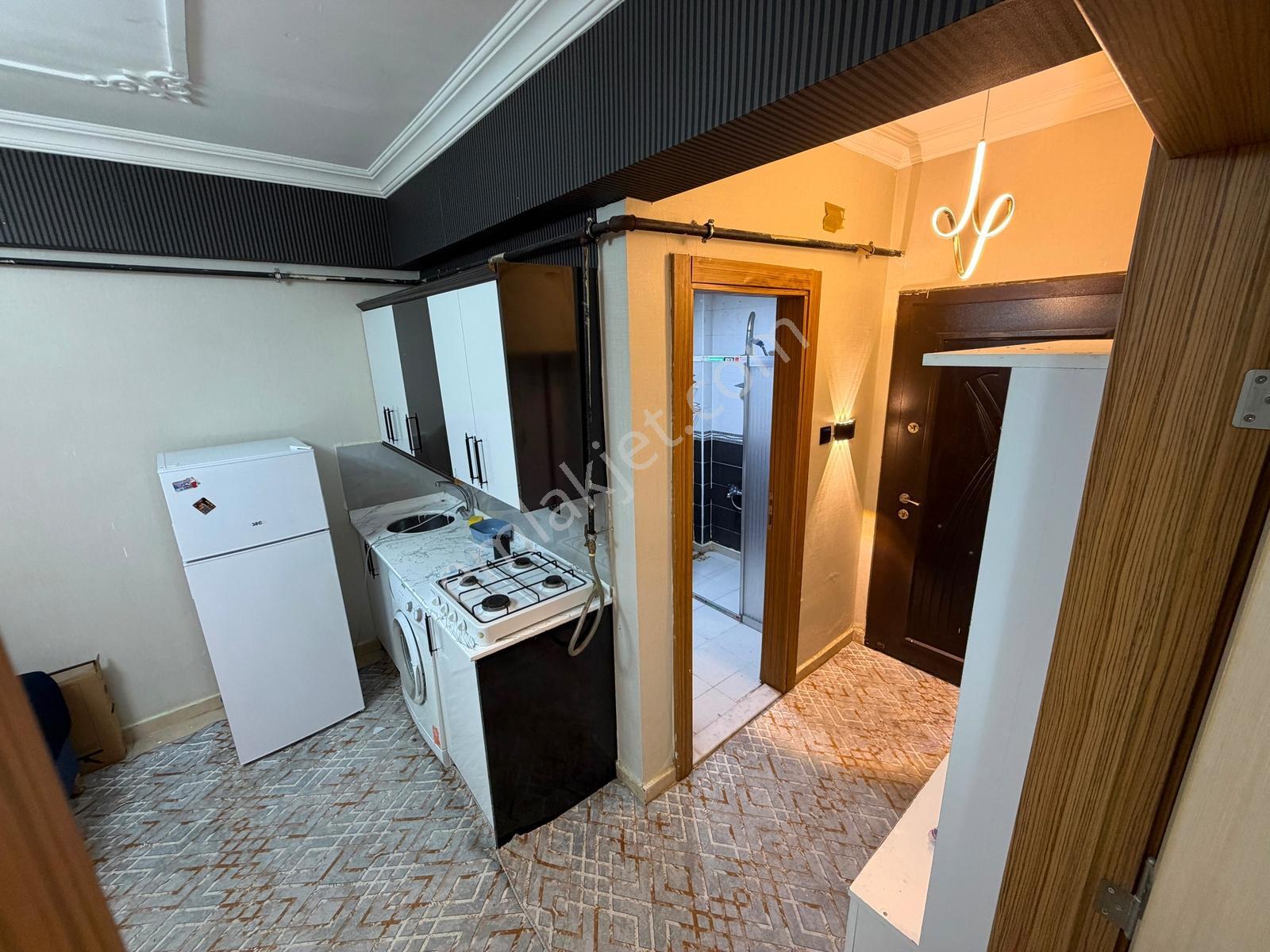 Karataş Merkez De Tramvaya Yakın 1+1 Kiralık Eşyalı Daire - Görsel 5