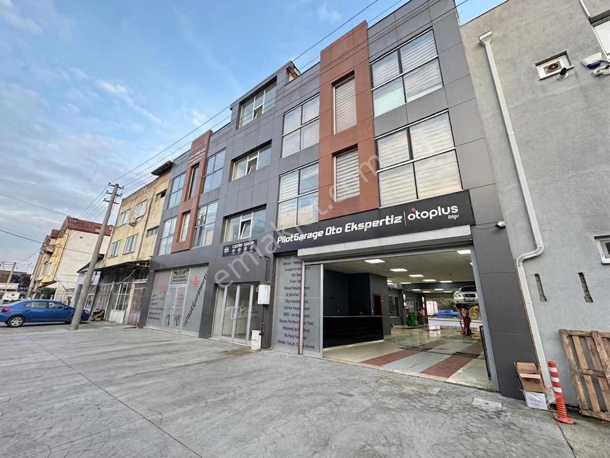 Remax Erenler'de Geniş Kat Planlı Çok Odalı Kiralık Ofis Büro