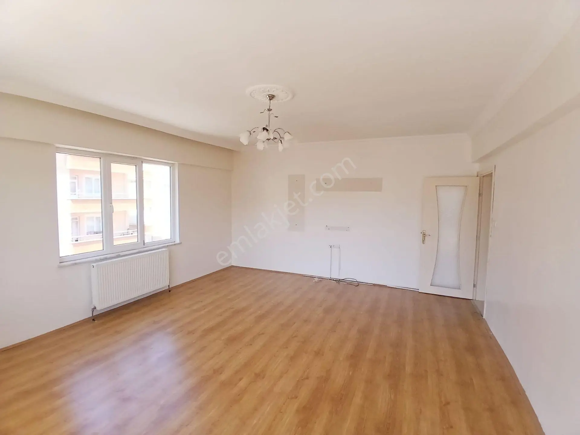 Akçay Emlak'tan Akşehir Yarenler Mahallesi Cumhuriyet İlkokulu Civarında Kiralık 3+1 Daire - Görsel 9