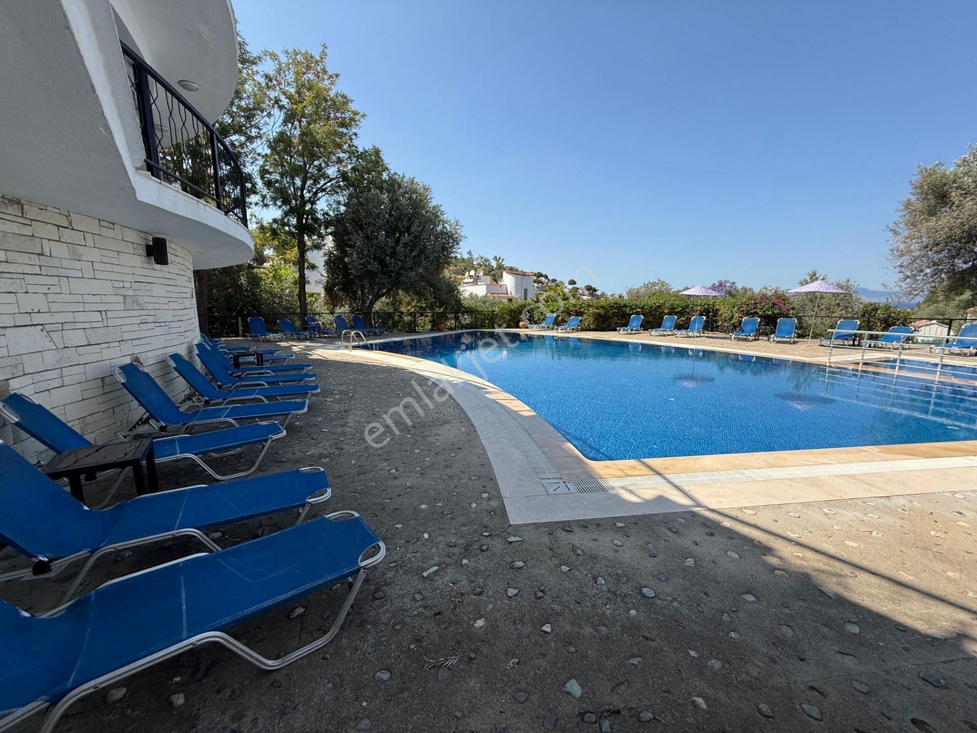 Foça'nın Ödüllü Sitesi Olivia Village Satılık 1+1 Yazlık - Görsel 18