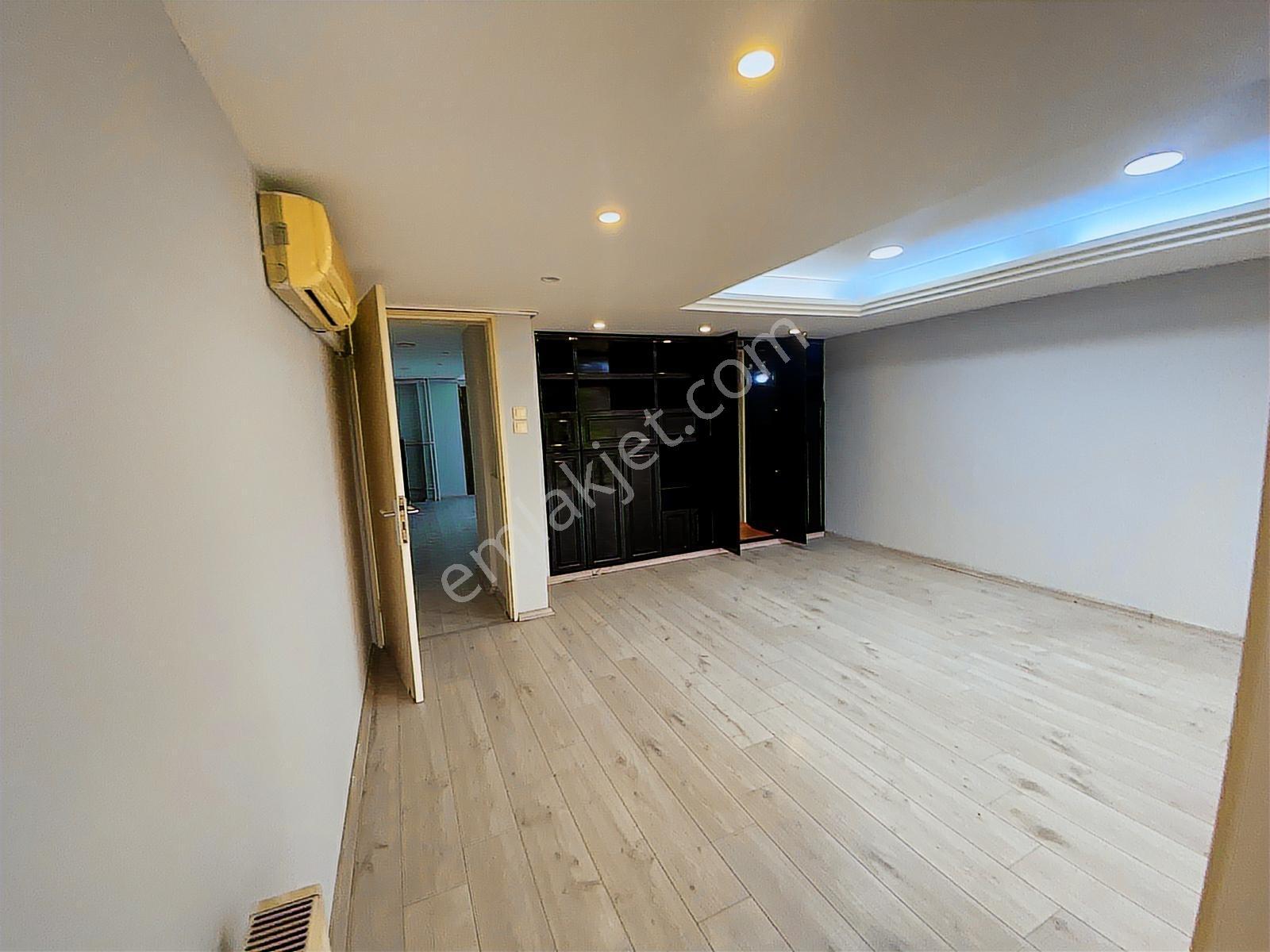 C21 İz Mehmet Çakar'dan Merkezde Kiralık Büyük Ofis... - Görsel 19