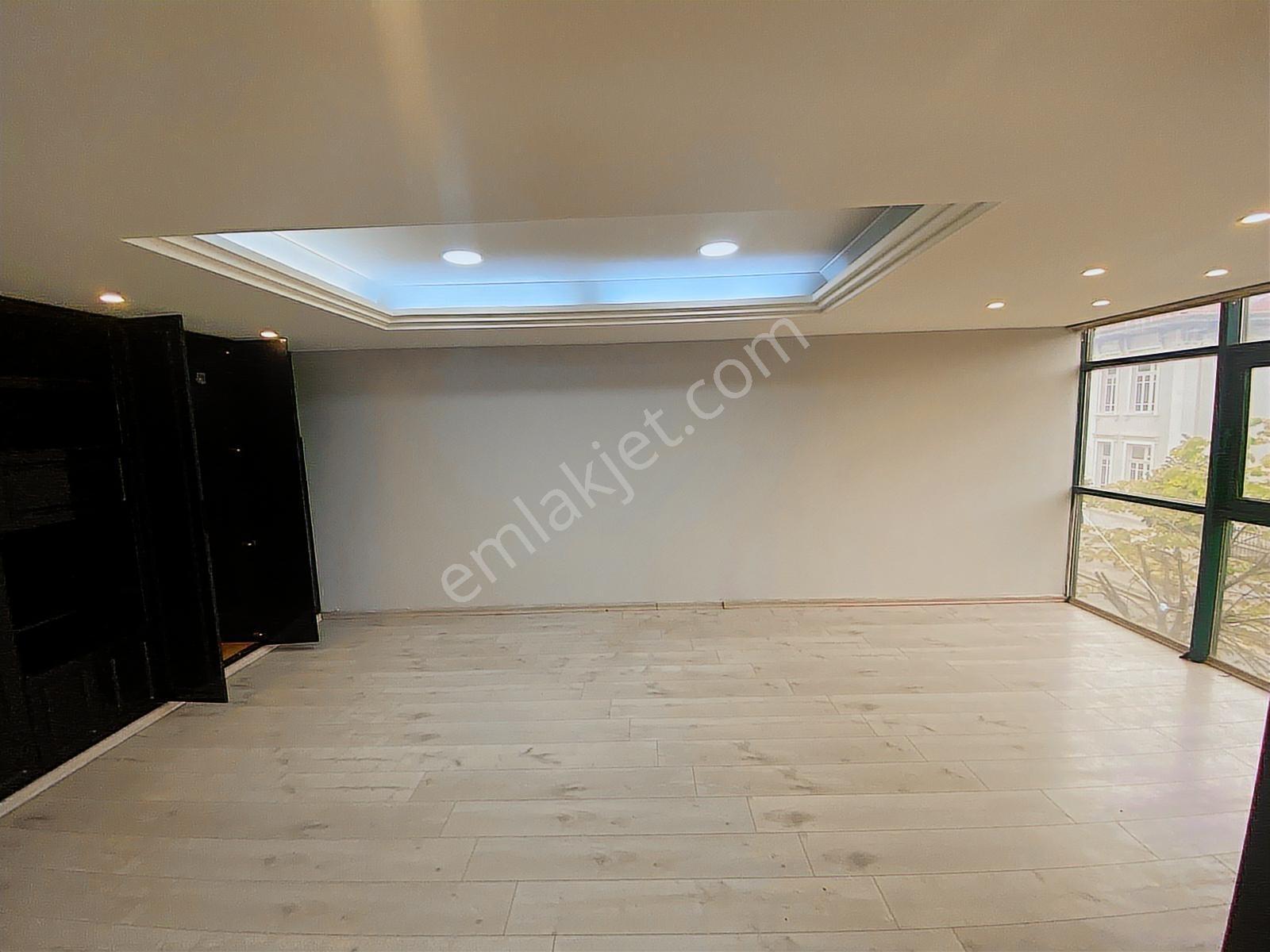 C21 İz Mehmet Çakar'dan Merkezde Kiralık Büyük Ofis... - Görsel 7