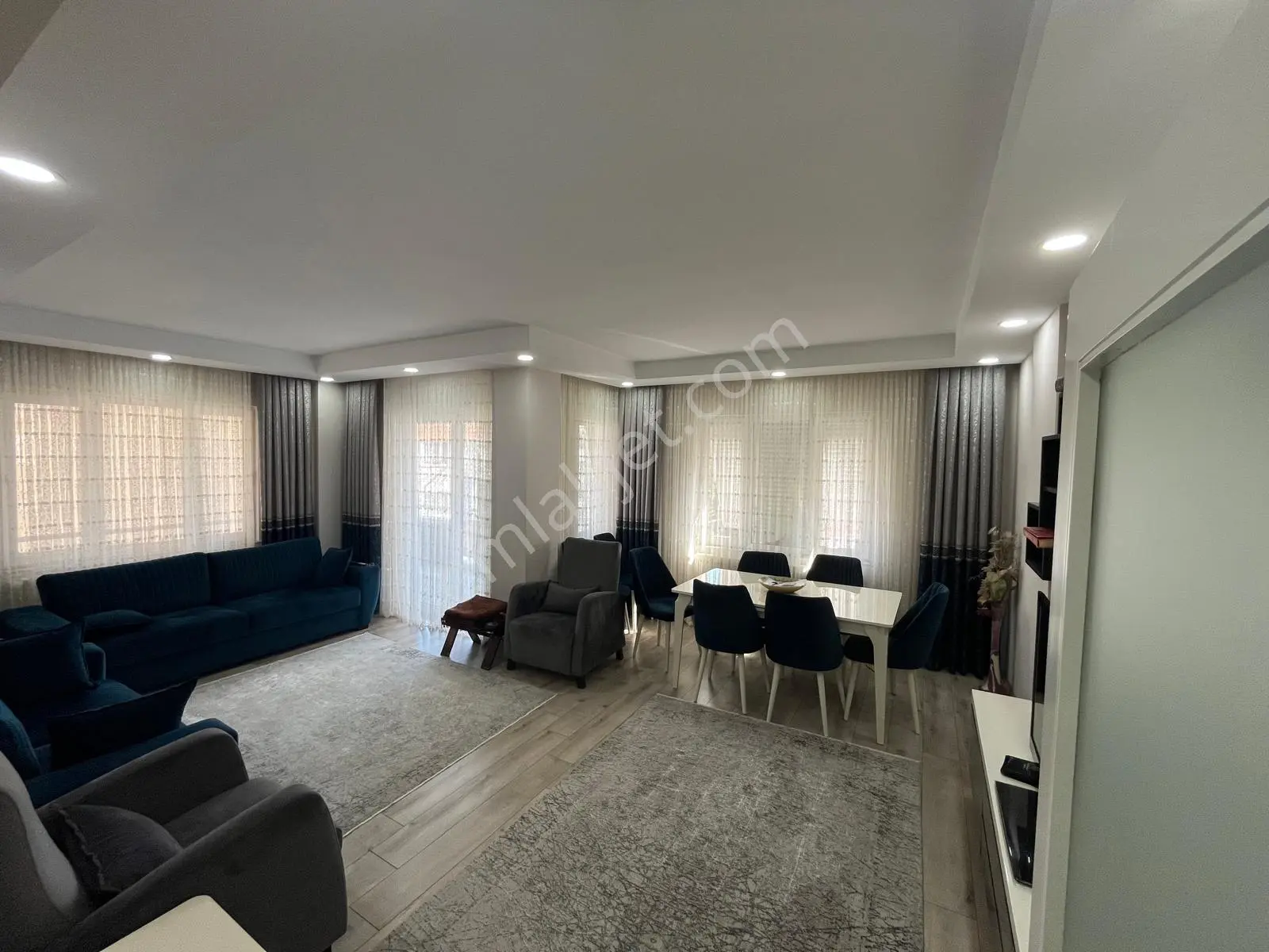 Demircikara B.onat Caddesi Yakını Site İçi Full Tadilatlı 160 M2 - Görsel 4