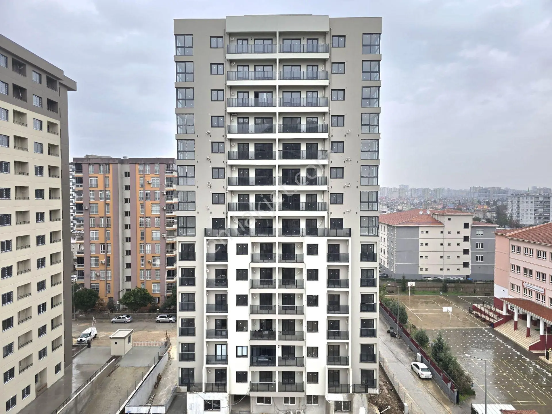 Halil Avcı İmzalı Sosyal Aktiviteli Site İçi Cazip Lüks Daire
