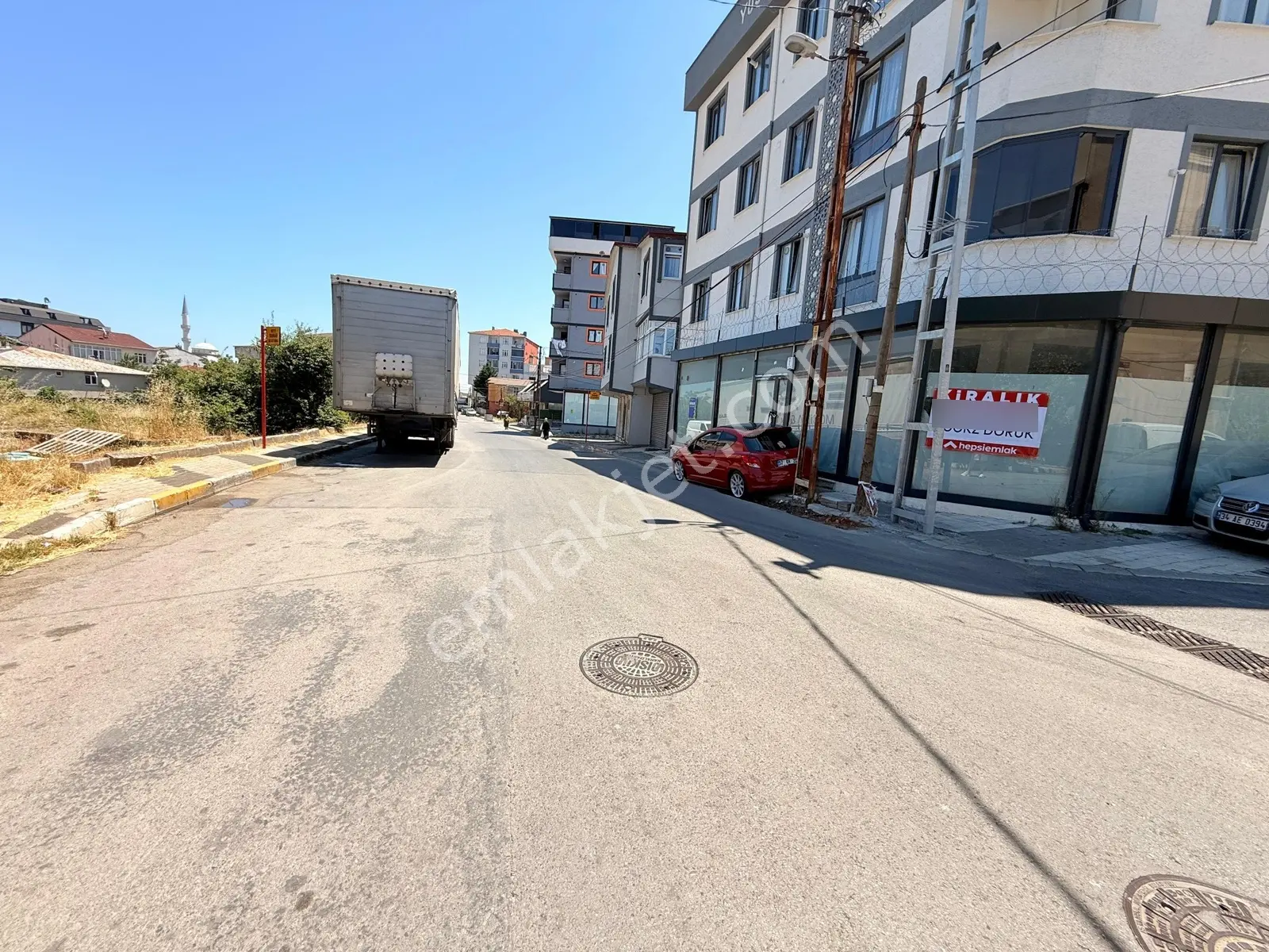 Sultanbeyli Orhangazi Caddesi'nde 210 M² Cadde Üzeri Kiralık - Görsel 2