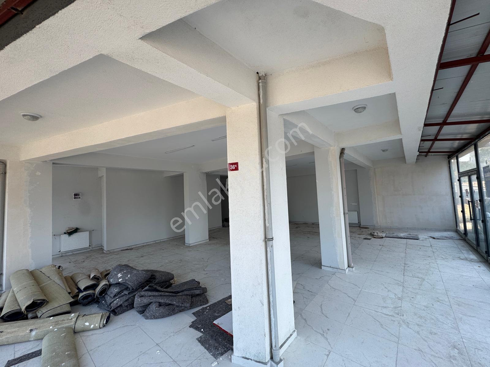 Sultanbeyli Orhangazi Caddesi'nde 210 M² Cadde Üzeri Kiralık - Görsel 9