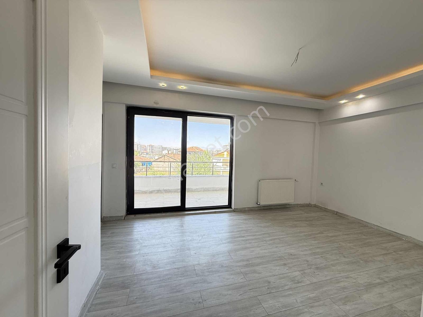 Turanlardan...yüzakı Ana Cadde Üzeri 3+1 Kiralık Daire!! - Görsel 9