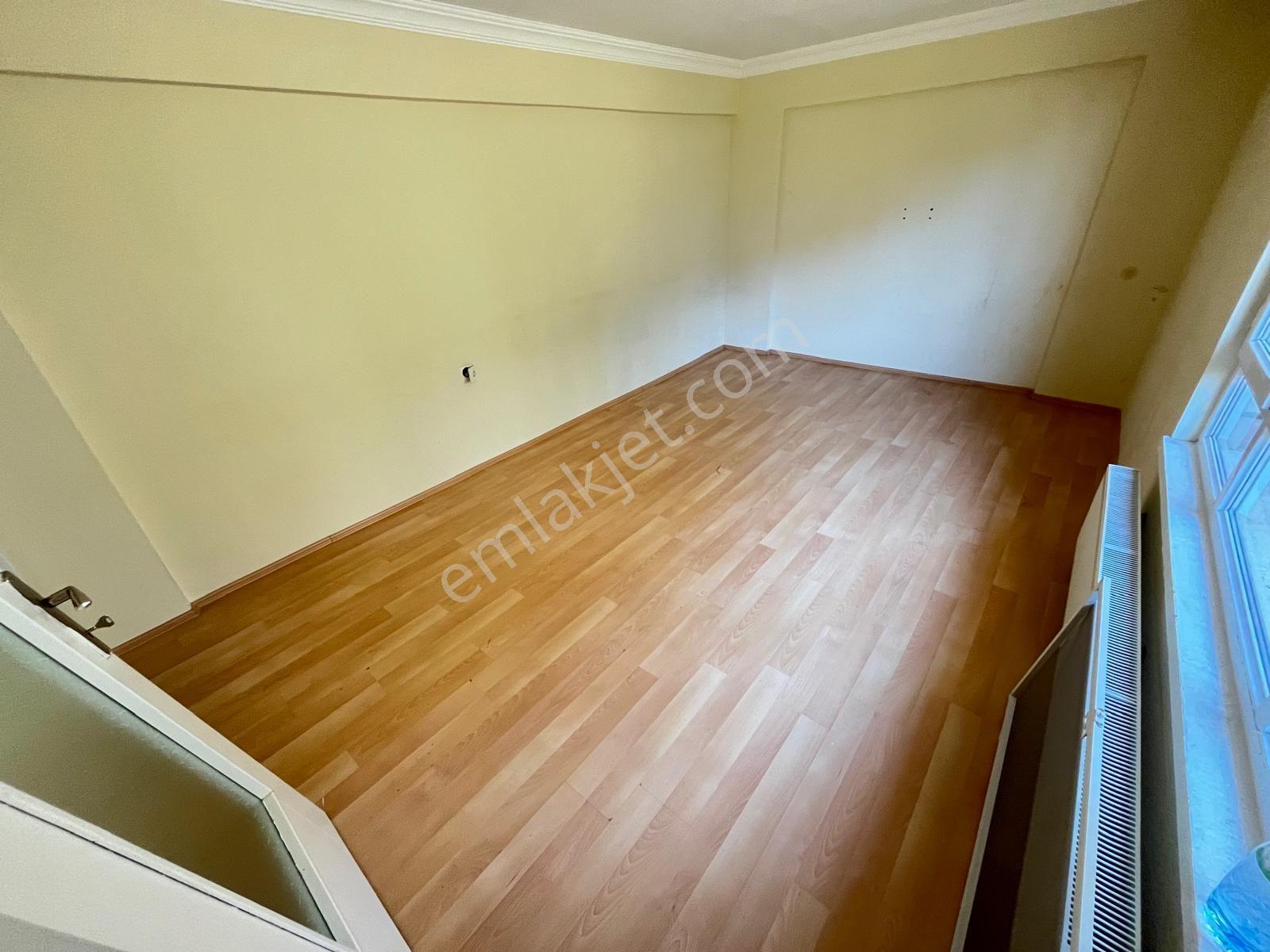Özlem Caddesine Paralel 3+1 Ferah Temiz 3+1 Kiralık Daire** - Görsel 5