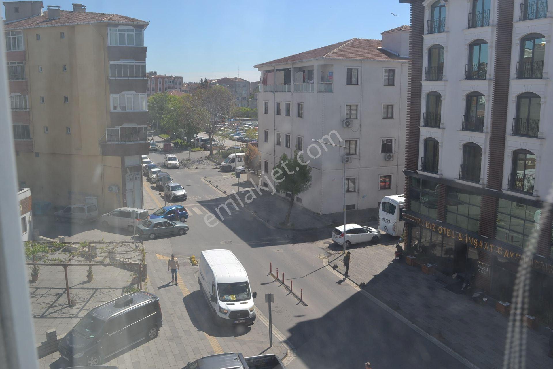 Lüleburgaz Çarşı Merkezde Satılık 2+1 Daire - Görsel 5