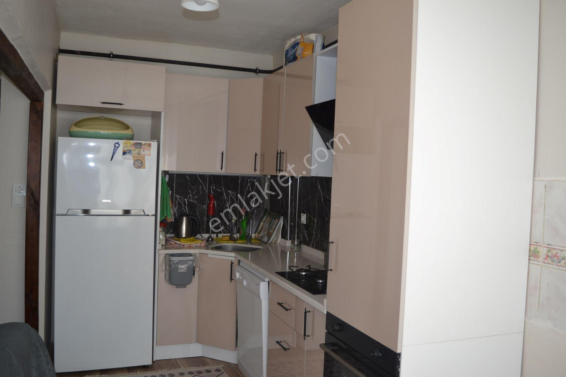 Lüleburgaz Çarşı Merkezde Satılık 2+1 Daire