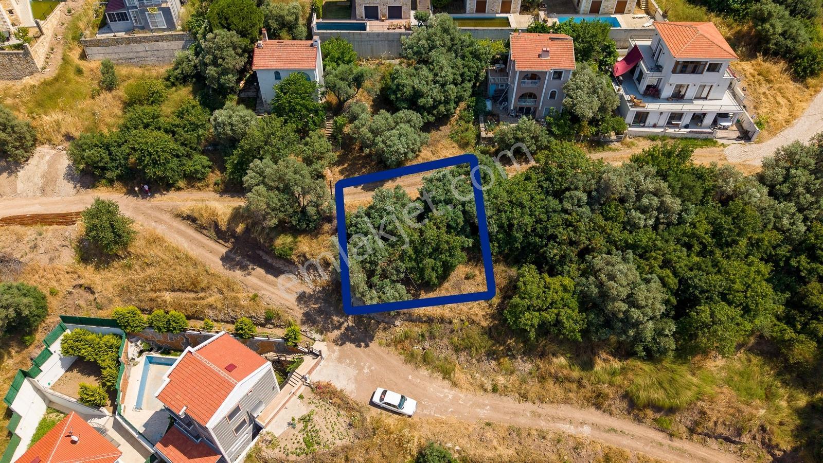 Yenifoça Donatkent Mevkiinde Satılık Deniz Manzaralı Arsa - Görsel 31