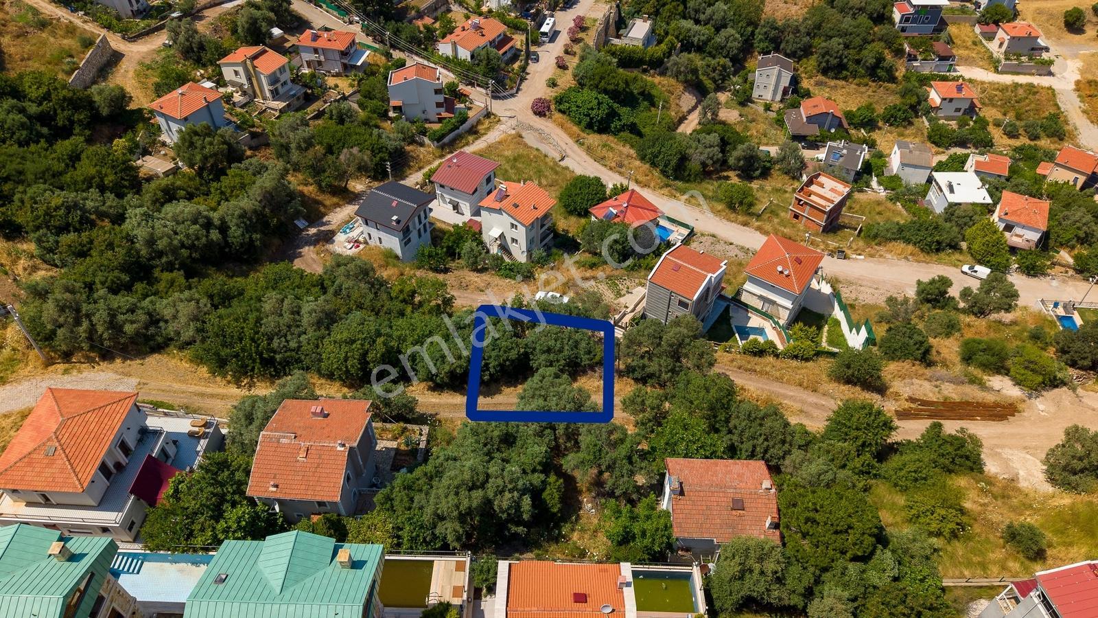 Yenifoça Donatkent Mevkiinde Satılık Deniz Manzaralı Arsa - Görsel 17