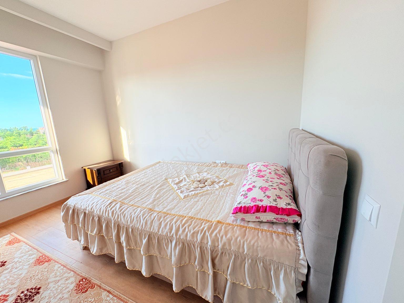 Cumhuriyette Eşyalı 1+1 Site Dairesi - Görsel 31
