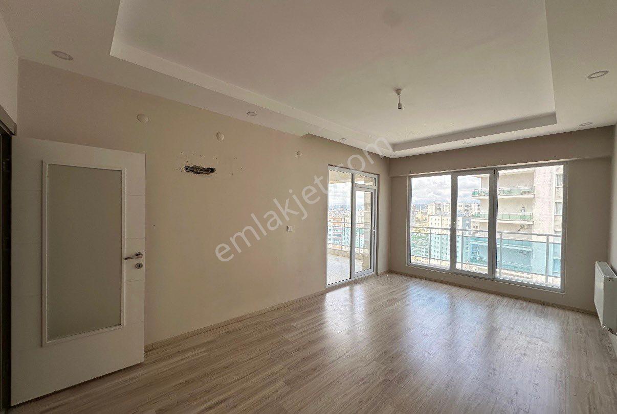 Garanti Gayrimenkul’den 4+1 Kervan Konaklarında Kiralık Daire - Görsel 27