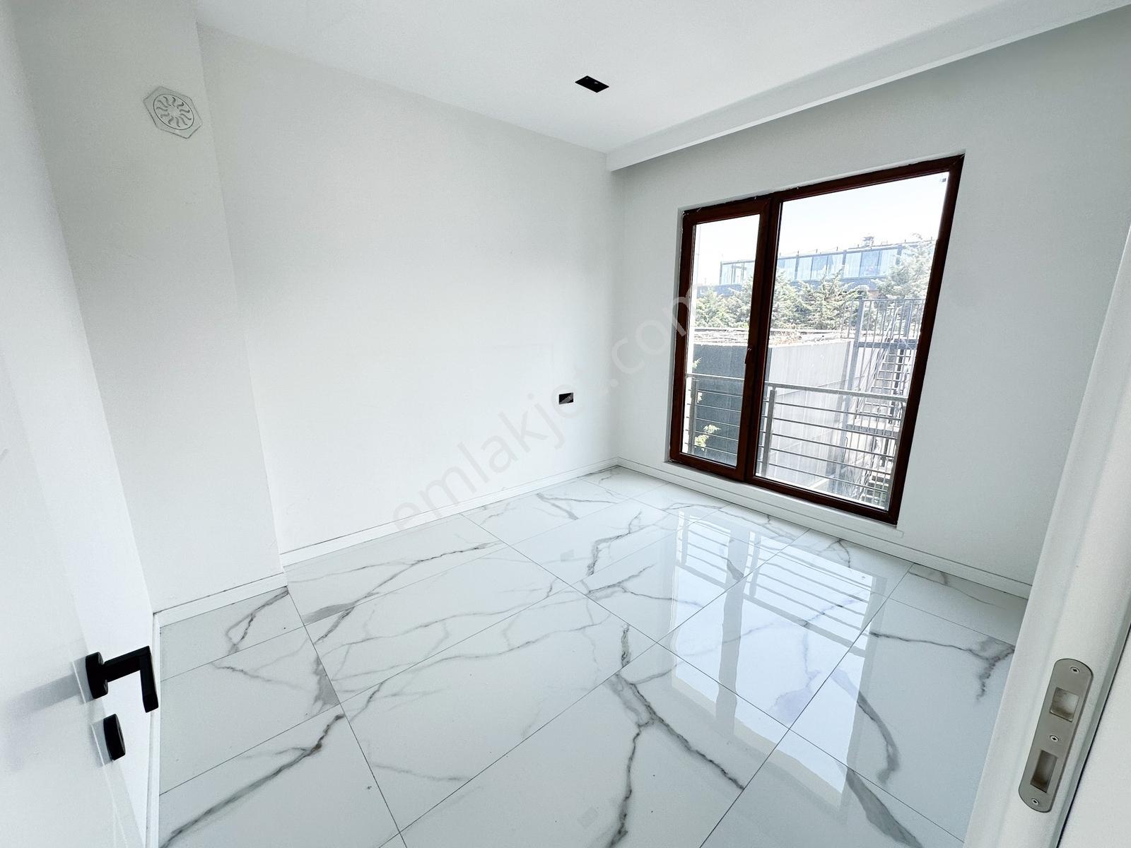 Atakum Yat Limanında Denize 2.bina Ferah Ve Geniş Kiralık Daire - Görsel 21