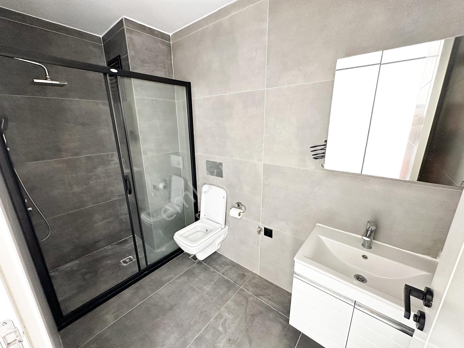 Atakum Yat Limanında Denize 2.bina Ferah Ve Geniş Kiralık Daire - Görsel 15