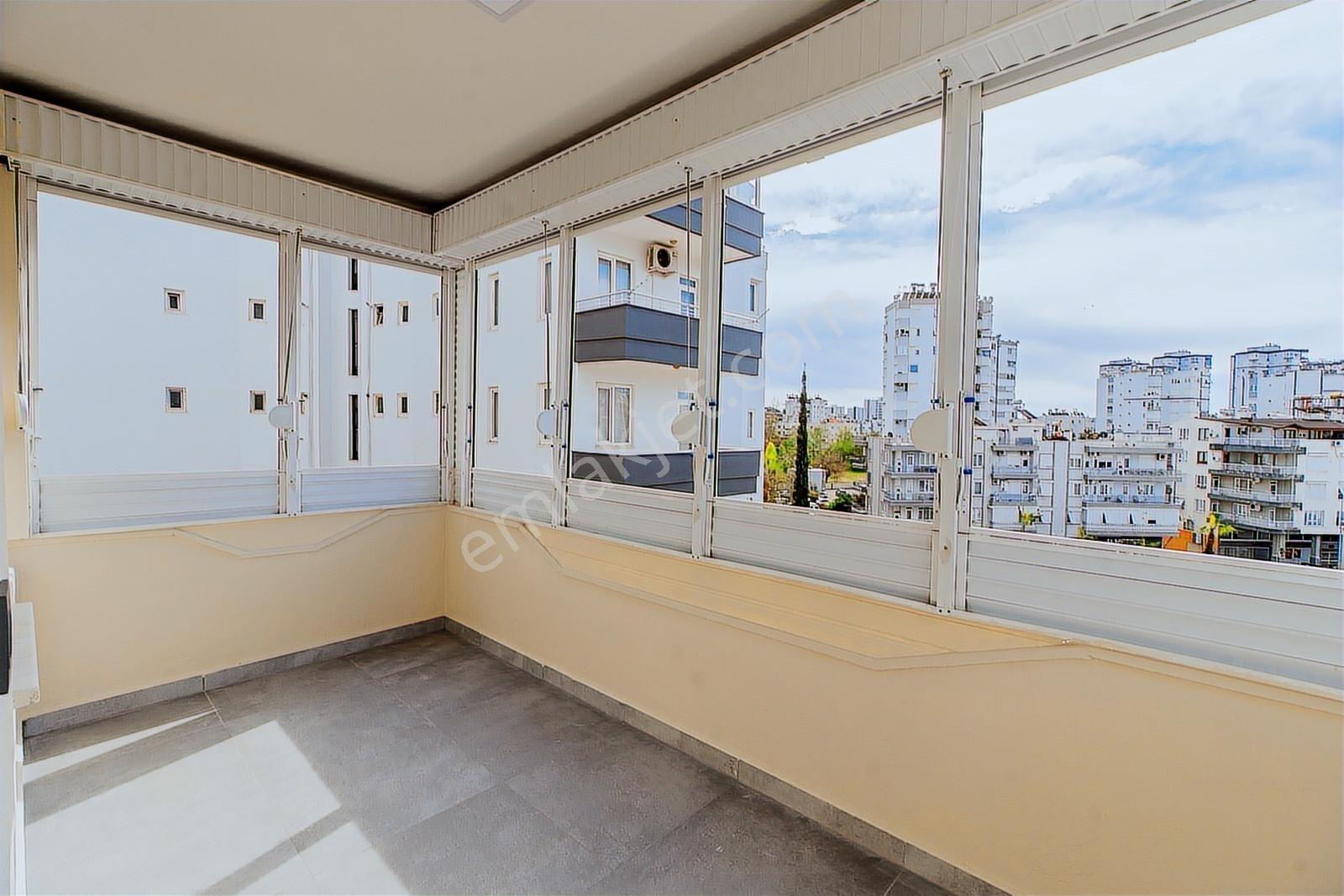 Yeşilbahçe'de Denize 5 Dk İçi Full Yapılı 3+1 180 M2 Satılık - Görsel 5