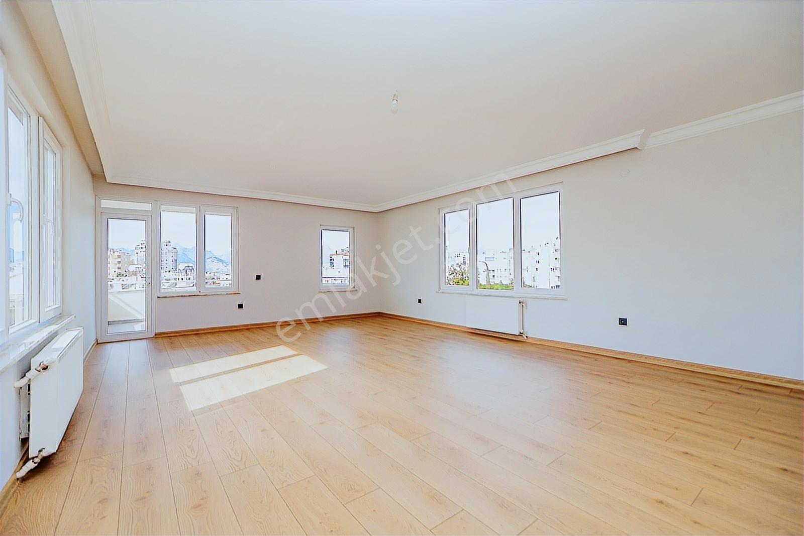 Yeşilbahçe'de Denize 5 Dk İçi Full Yapılı 3+1 180 M2 Satılık - Görsel 3