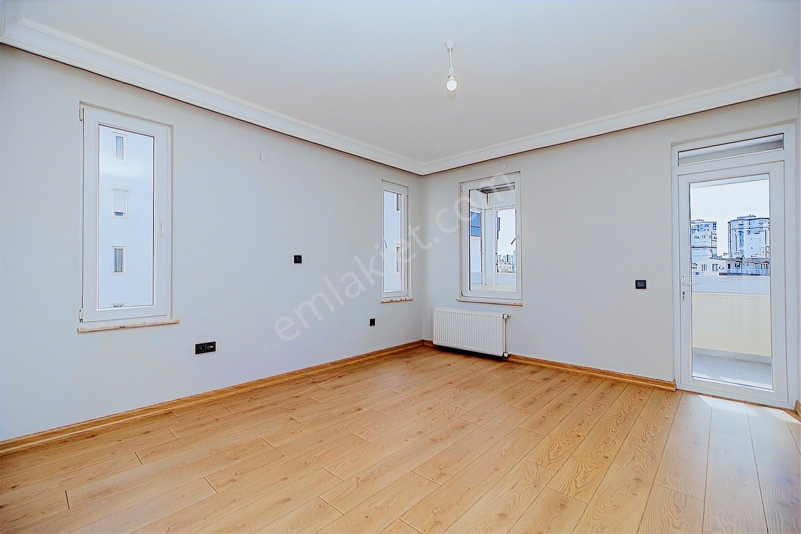 Yeşilbahçe'de Denize 5 Dk İçi Full Yapılı 3+1 180 M2 Satılık - Görsel 17