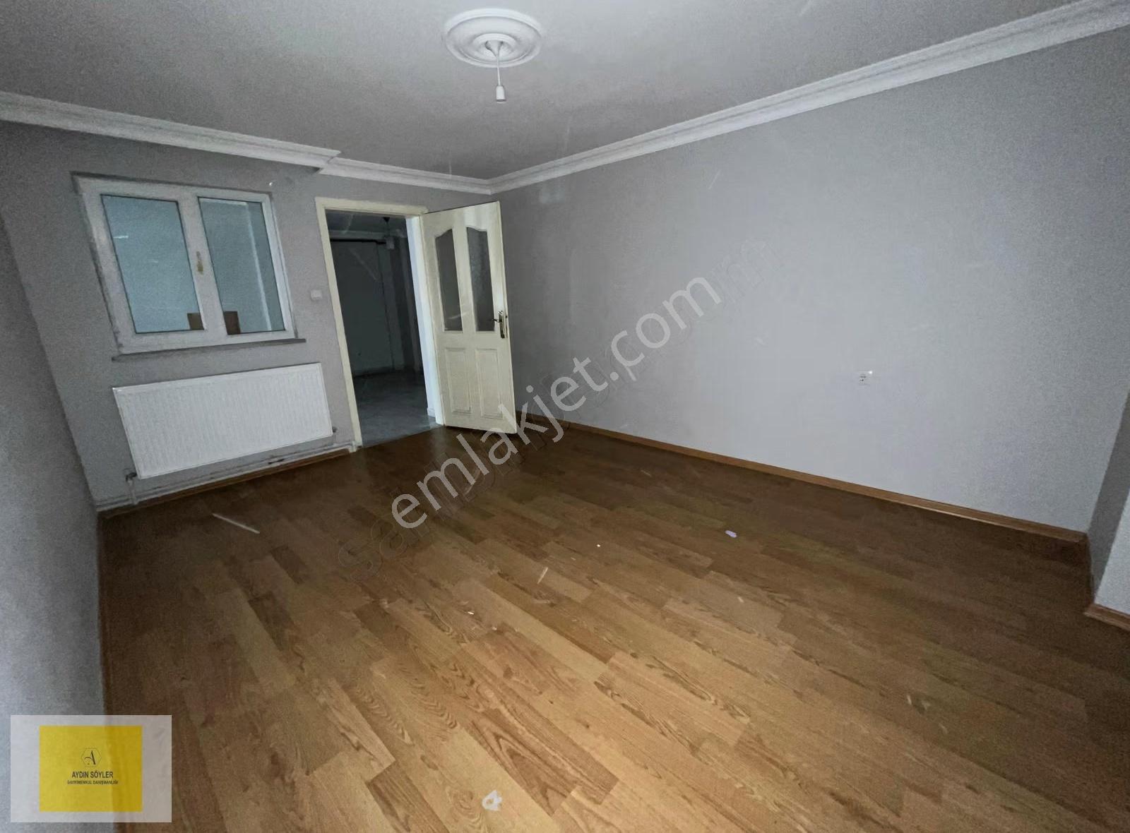 Bağlarbaşı Merkezde Aydınlık Cephe Bakımlı Kiralık 3+1 Daire - Görsel 13
