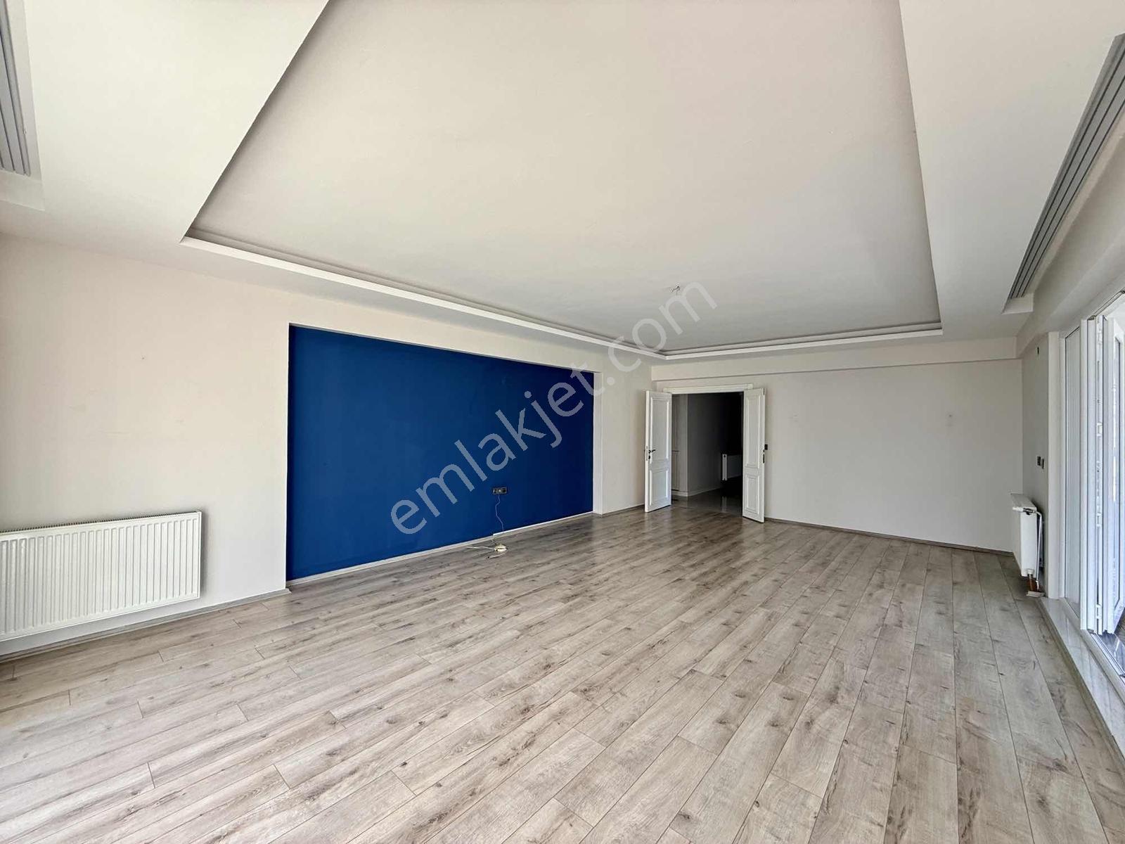 Evinora Sitesinde Çok Geniş 4+1 Kiralık Daire - Görsel 8