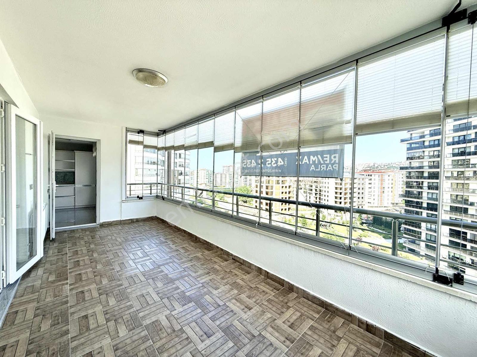 Evinora Sitesinde Çok Geniş 4+1 Kiralık Daire - Görsel 6