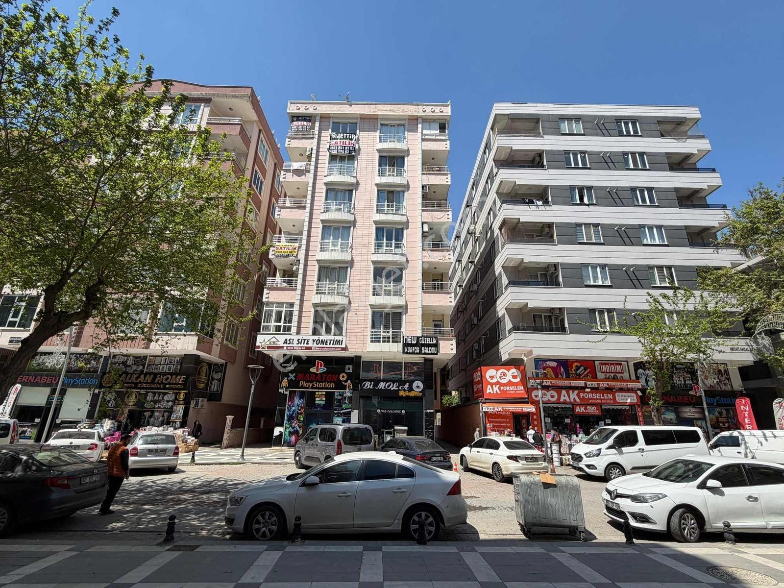 Mhr Grouptan Satılık 4 Odalı Dair E