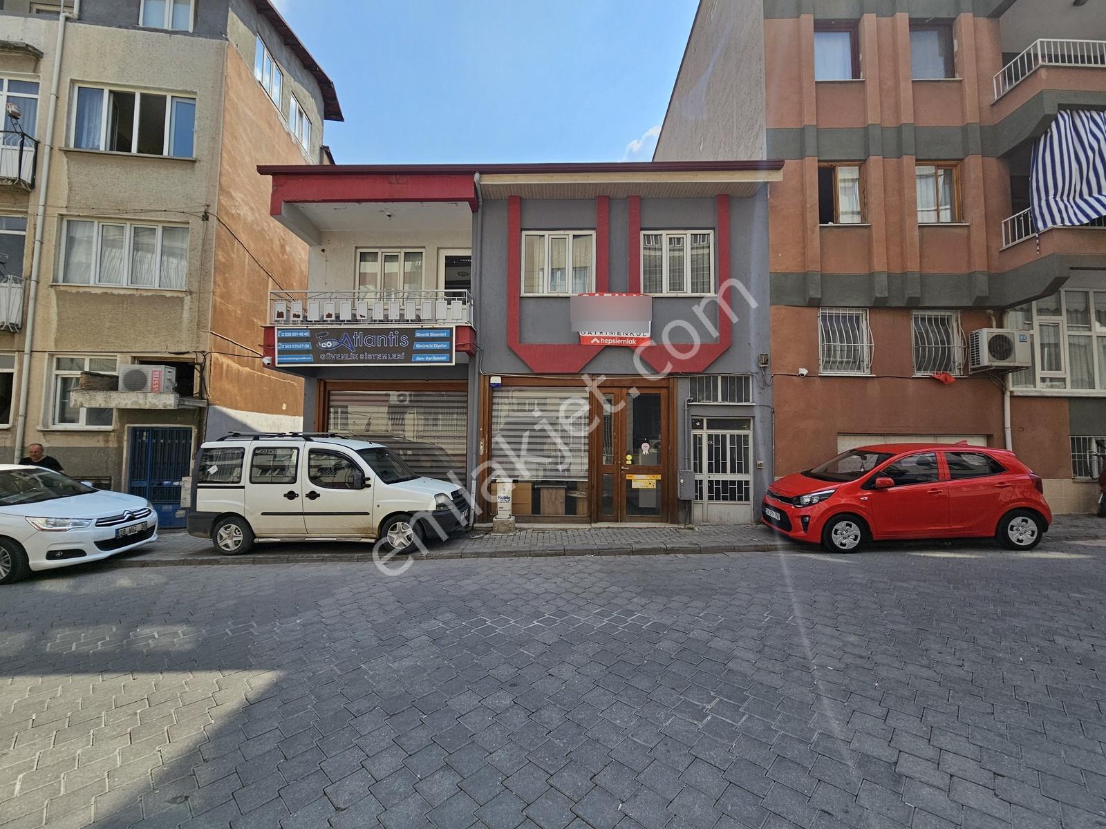 Pelitlibağ'da 4 Kat İmarlı Satılık Arsa İçinde 2 Katlı Bina