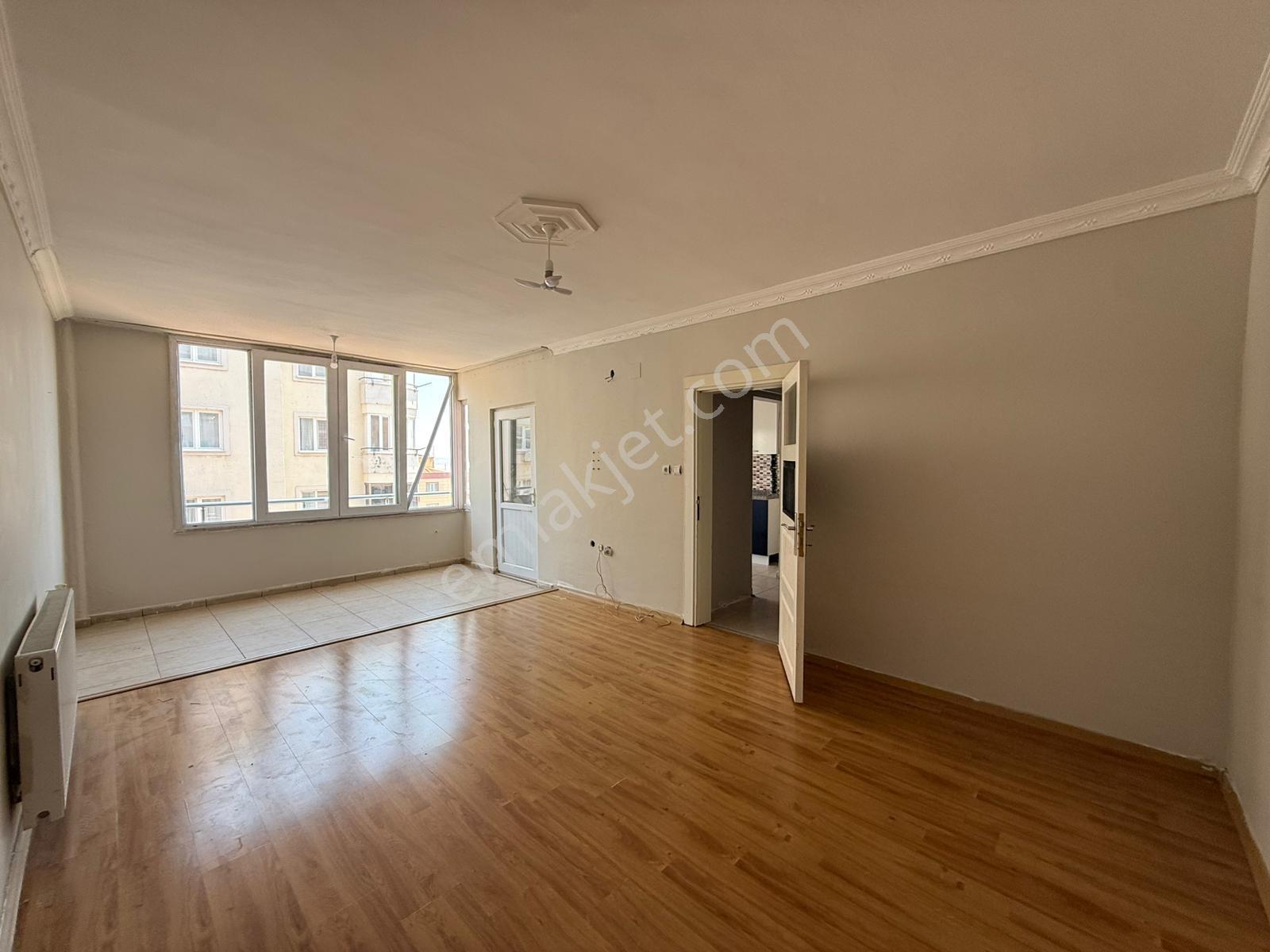 Yukarı Opet Civarı Kiralık 3+1 Daire - Görsel 17